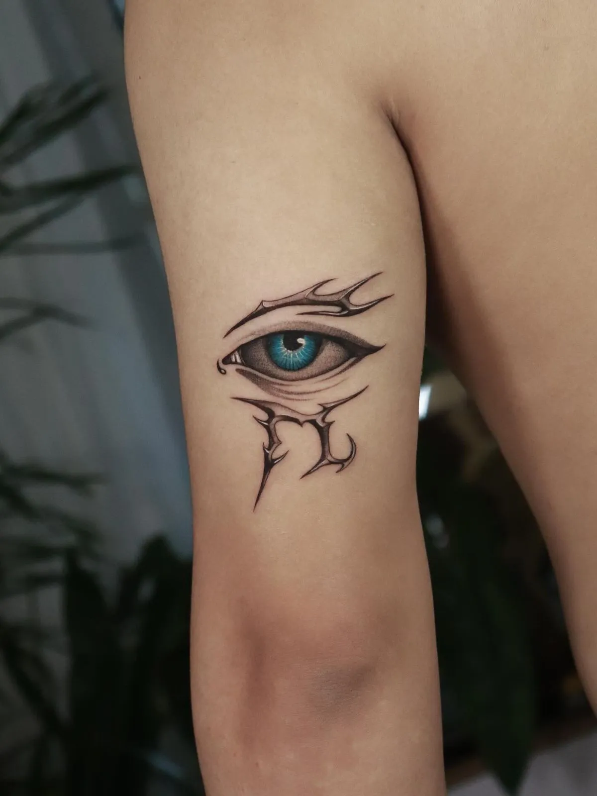 h&igrave;nh xăm mắt của thần Horus